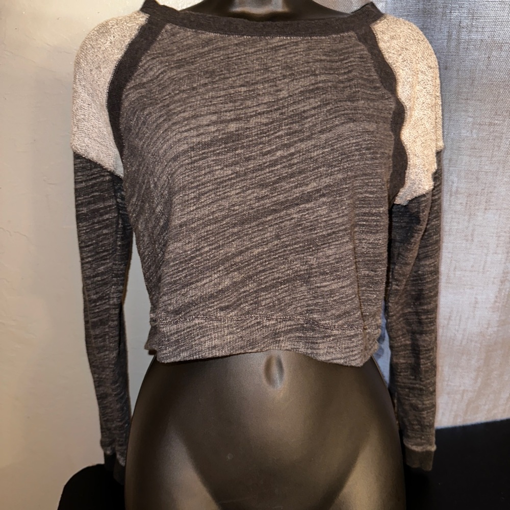 Women’s unity active sweater, small